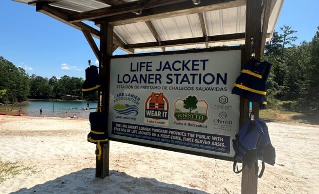 Thumbnail for the article Life Jacket Loaner Stations – End of Season Update